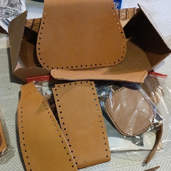 Roamer Handbag Kit with Brown Leather - Picture 15 of 16